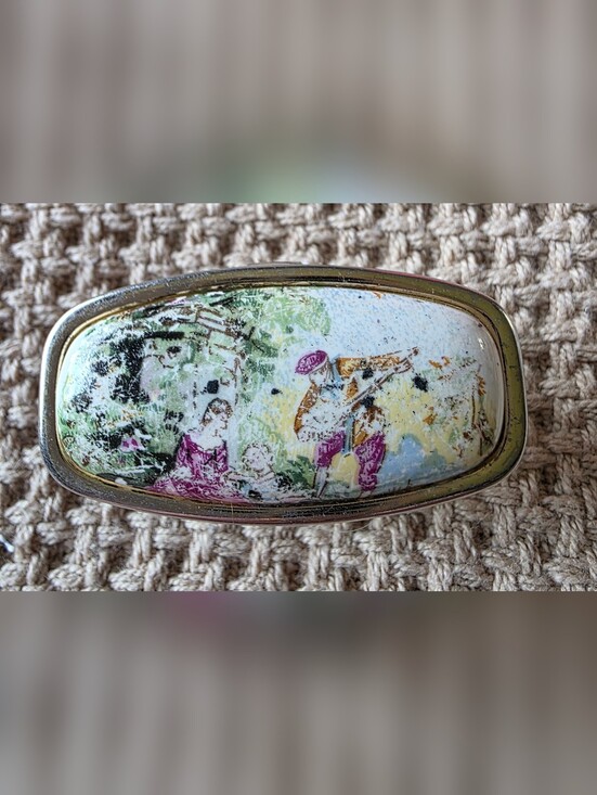 Accessories - Vintage Lipstick Compact with Small Mirror.  Made In Japsn